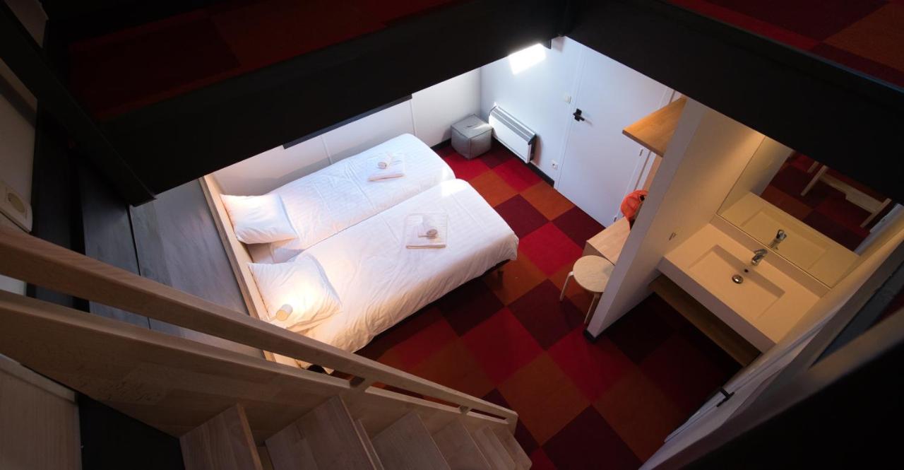 Hotel Aquatel Динант Екстериор снимка