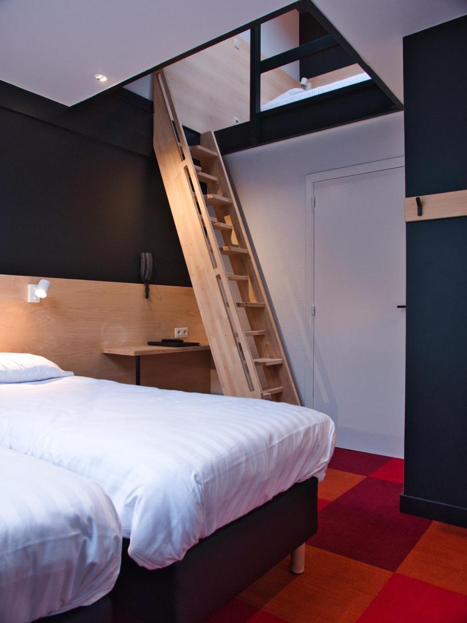 Hotel Aquatel Динант Екстериор снимка